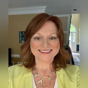 Meet your Posher, Lori